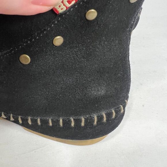 BC Footwear Women's Straight A's Black Suede Moccasin Boots Studded Size 9 - Picture 11 of 12